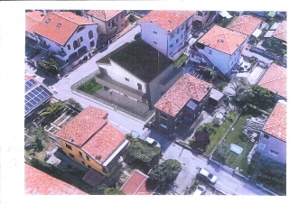 zoom immagine (Casa singola 180 mq, soggiorno, 4 camere, zona Forcellini - Sant'Osvaldo)