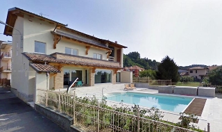 zoom immagine (Villa 305 mq, soggiorno, 3 camere, zona Romagnano Sesia)