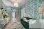 Appartamento 220 mq, soggiorno, 7 camere, zona Stazione
