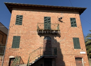 zoom immagine (Casa singola 200 mq, soggiorno, più di 3 camere, zona Petrignano del Lago)