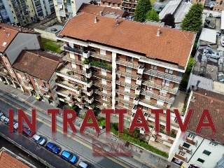 zoom immagine (Appartamento 98 mq, soggiorno, 3 camere, zona Borgata Vittoria)