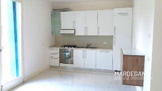 zoom immagine (Appartamento 80 mq, soggiorno, 2 camere, zona San Martino di Lupari - Centro)