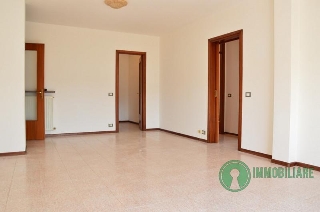 zoom immagine (Appartamento 112 mq, soggiorno, 2 camere, zona Fagagna - Centro)
