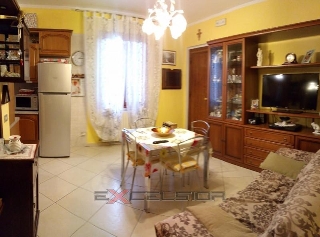 zoom immagine (Appartamento, 3 camere, zona Pettorazza Grimani - Centro)