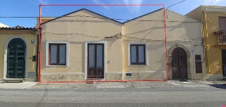 zoom immagine (Casa singola 81 mq, soggiorno, 1 camera, zona Milazzo)