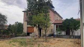 zoom immagine (Casa singola 262 mq, soggiorno, zona San Martino)
